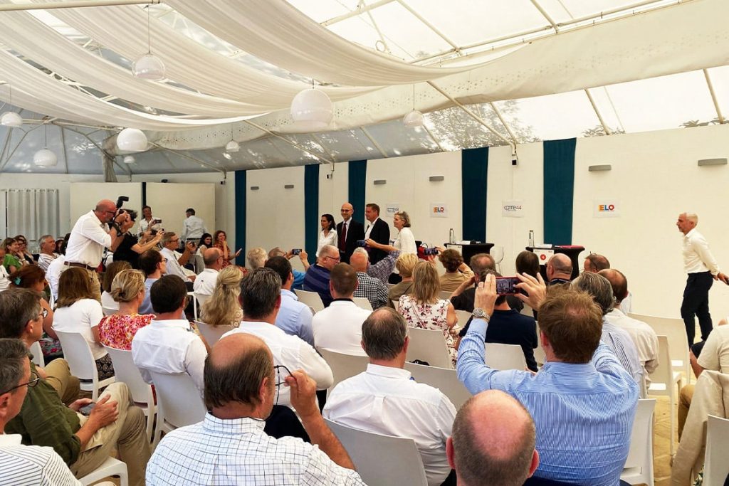 Lieu de conférence de presse au domaine du petit plessis